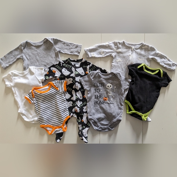 Halloween Bundle - "Cute to the Bone" - Size 0-3 - Picture 1 of 10